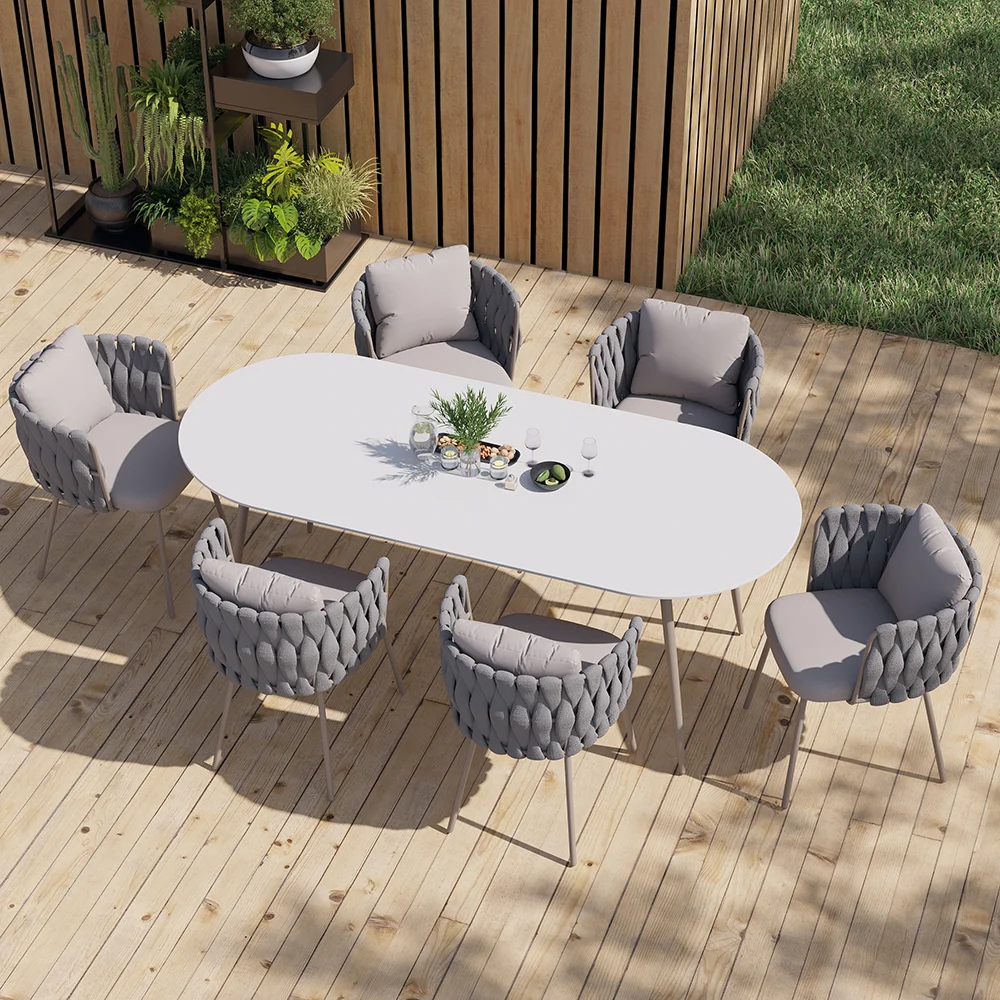Outdoor Dining Set – Bộ Bàn Ghế Ngoài Trời Dây Đan Cao Cấp Cho Sân Vườn Sang Trọng