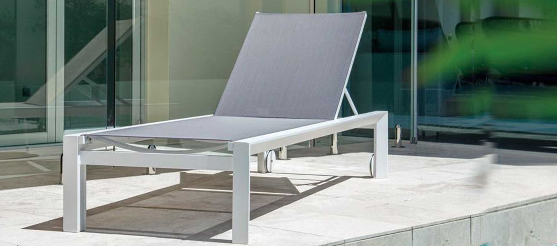 Maze Rattan - Manhattan Sun Lounger