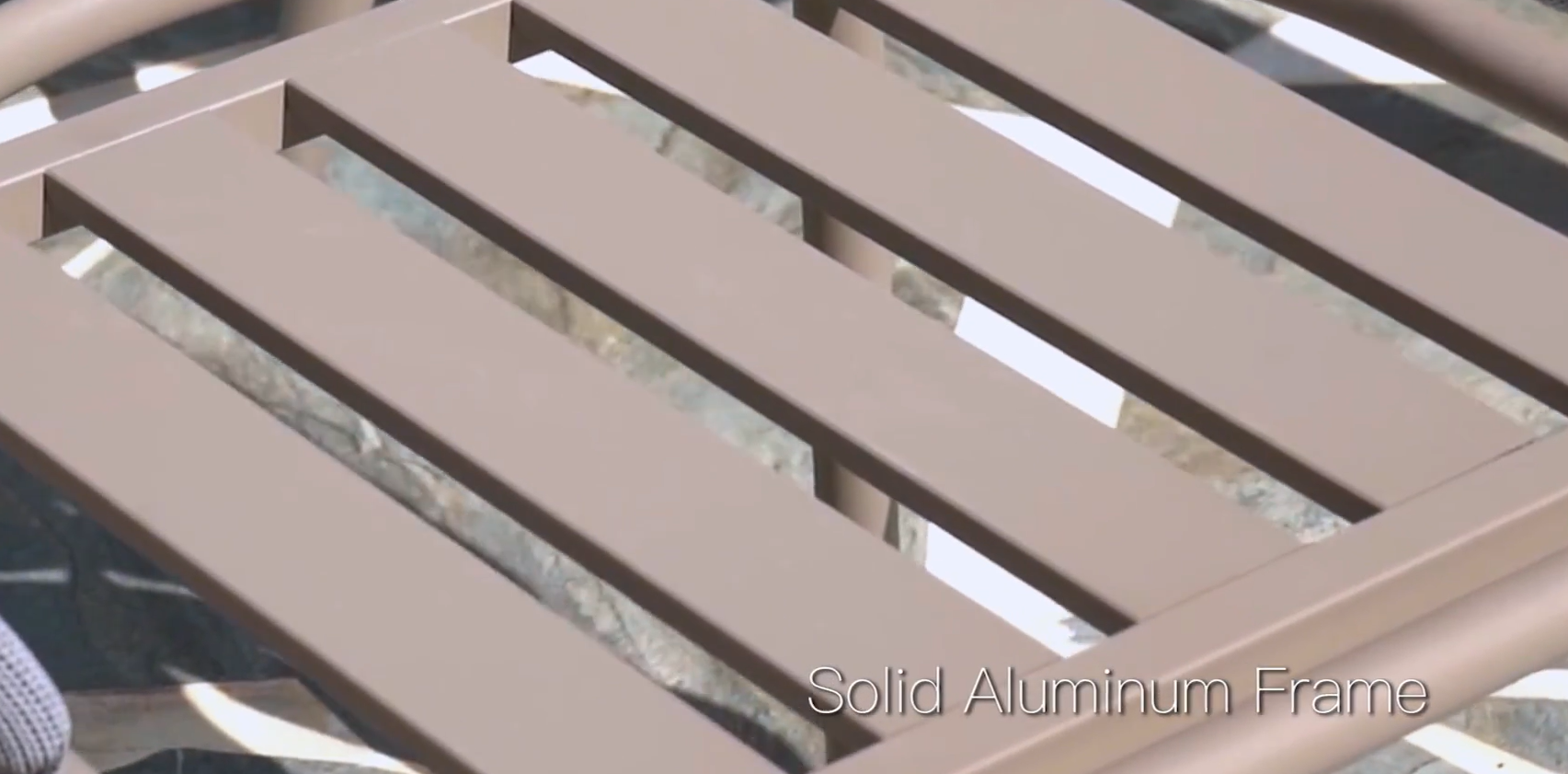 Outdoor Dining Set – Bộ Bàn Ghế Ngoài Trời Dây Đan Cao Cấp Cho Sân Vườn Sang Trọng