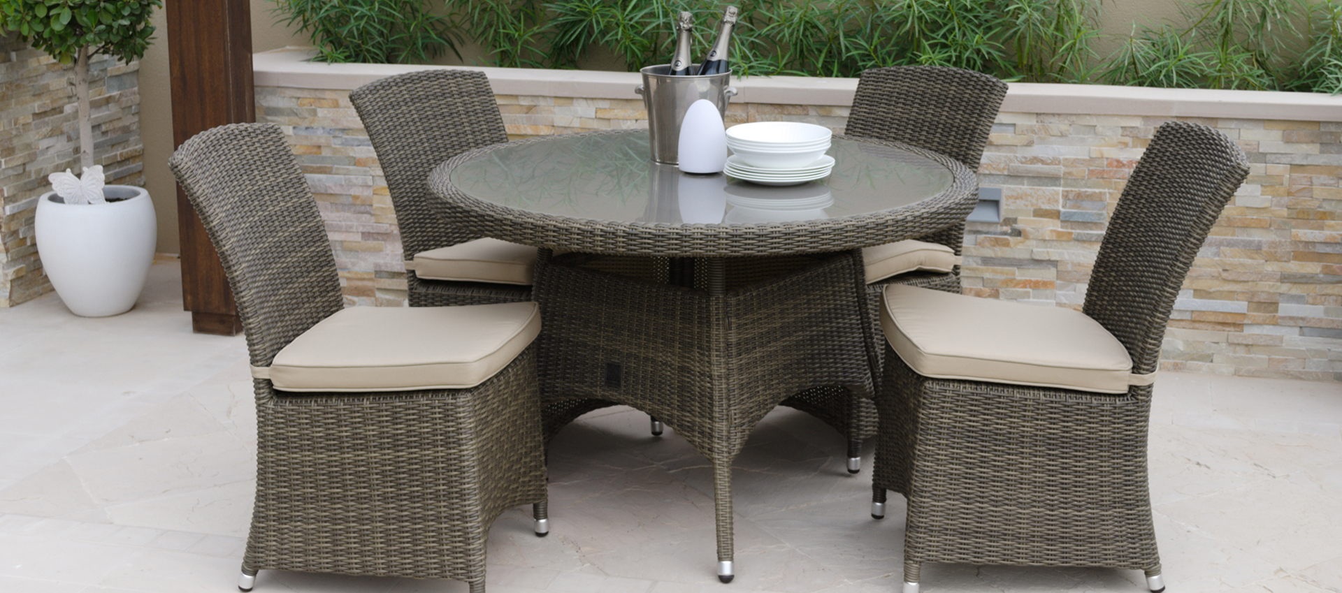Maze Rattan - Winchester 4 Seat Round Dining Set